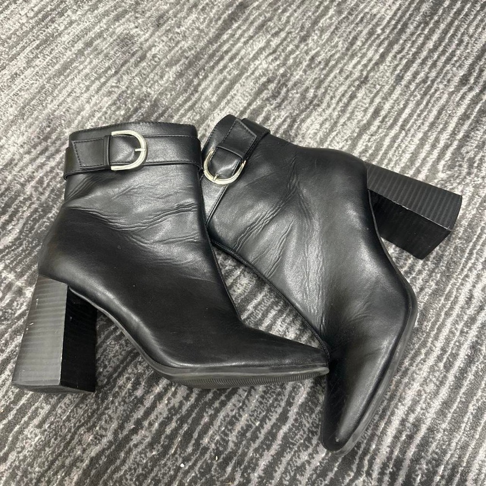 Unisa Womens Black Block Heel Ankle Boots Square Toe Buckle Detail Size 10M